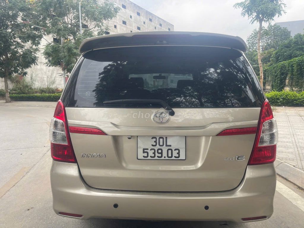 Toyota Innova 2016 2.0E