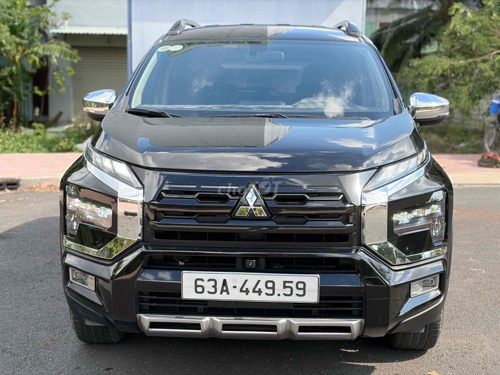 Mitsubishi Xpander Cross 2025, пробег 20 тыс. км, отличное состояние