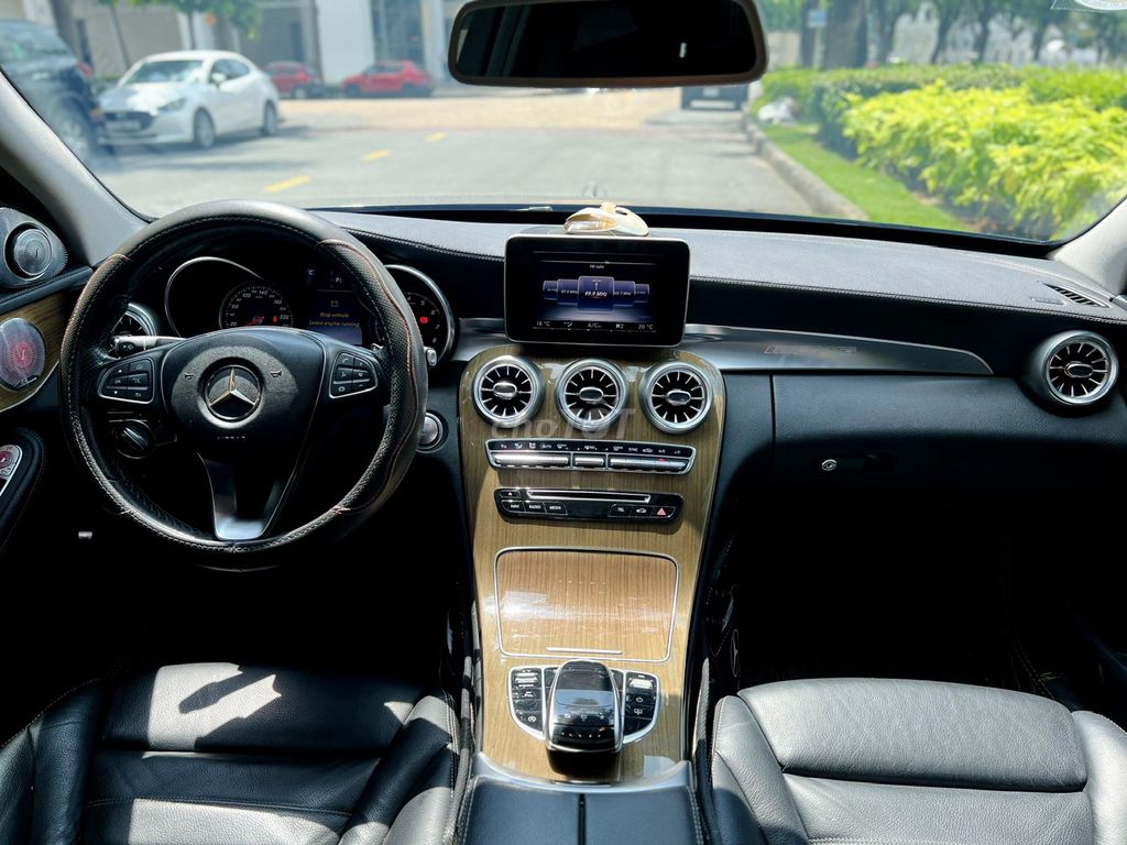 ❤️ 𝑴𝒆𝒓𝒄𝒆𝒅𝒆𝒔 𝑪250 𝑬𝒙𝒄𝒍𝒖𝒔𝒊𝒗𝒆 - 𝑩𝒍𝒂𝒄𝒌 𝑬𝒅𝒊𝒕𝒊𝒐𝒏. Mua bán Ô tô tại Quận 7 Tp Hồ Chí Minh được đăng bởi Tri Mercedes DNZ hình 8