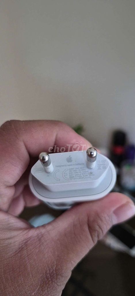 Củ sạc Apple 20W Trắng Đã sử dụng. Mua bán Phụ kiện (Màn hình, Chuột...) tại Quận 8 Tp Hồ Chí Minh được đăng bởi Huỳnh Ngọc Duy hình 1