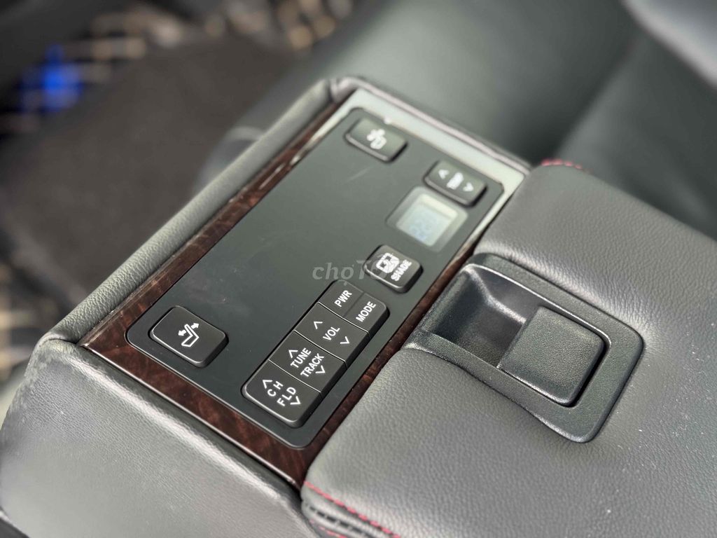 Toyota Camry 2.5Q Đen. Mua bán Ô tô tại Quận 8 Tp Hồ Chí Minh được đăng bởi Cửa hàng ô tô cũ TRUST CARS hình 16