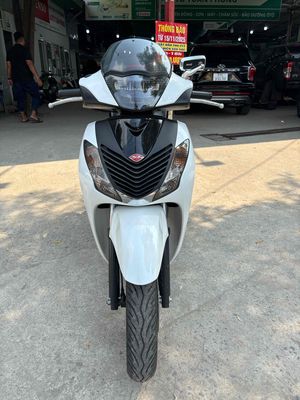 SH 150i Việt Kiều Ý 2012 Mới 95% BSTP chính chủ. Mua bán Xe máy tại Quận Tân Bình Tp Hồ Chí Minh được đăng bởi Lưu Hồng Đức