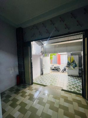 Cho thuê nhà vừa ở vừa kinh doanh gần CĐ Công Thương - 2PN,2WC - 8tr