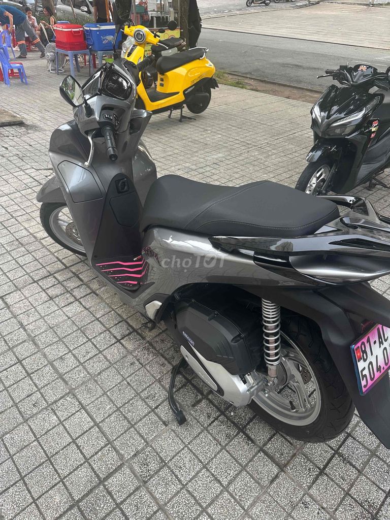 Honda SH Серый 1278.2 км