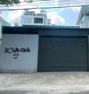 Cho thuê nhà kho 1 Trệt 1 lửng 3 phòng.Làng Đại Học ABC, DT: 8x26. 25T
