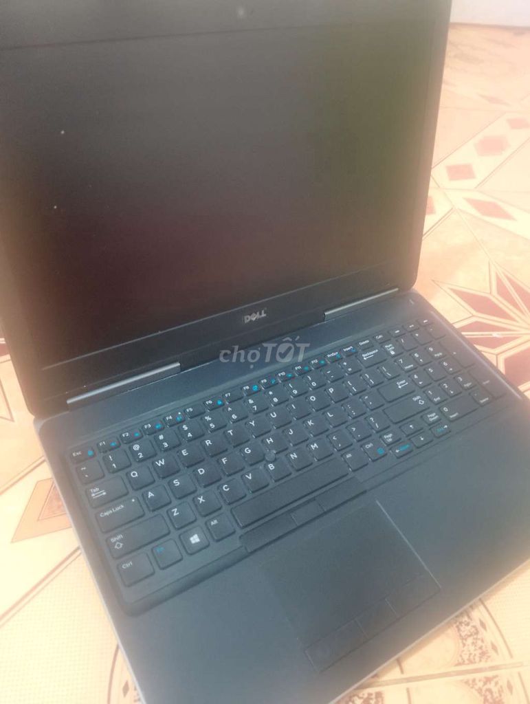 Dell Precision 7510 i7-6820HQ 16GB. Mua bán Laptop tại Thị xã Bến Cát Bình Dương được đăng bởi Phuc Hong hình 1