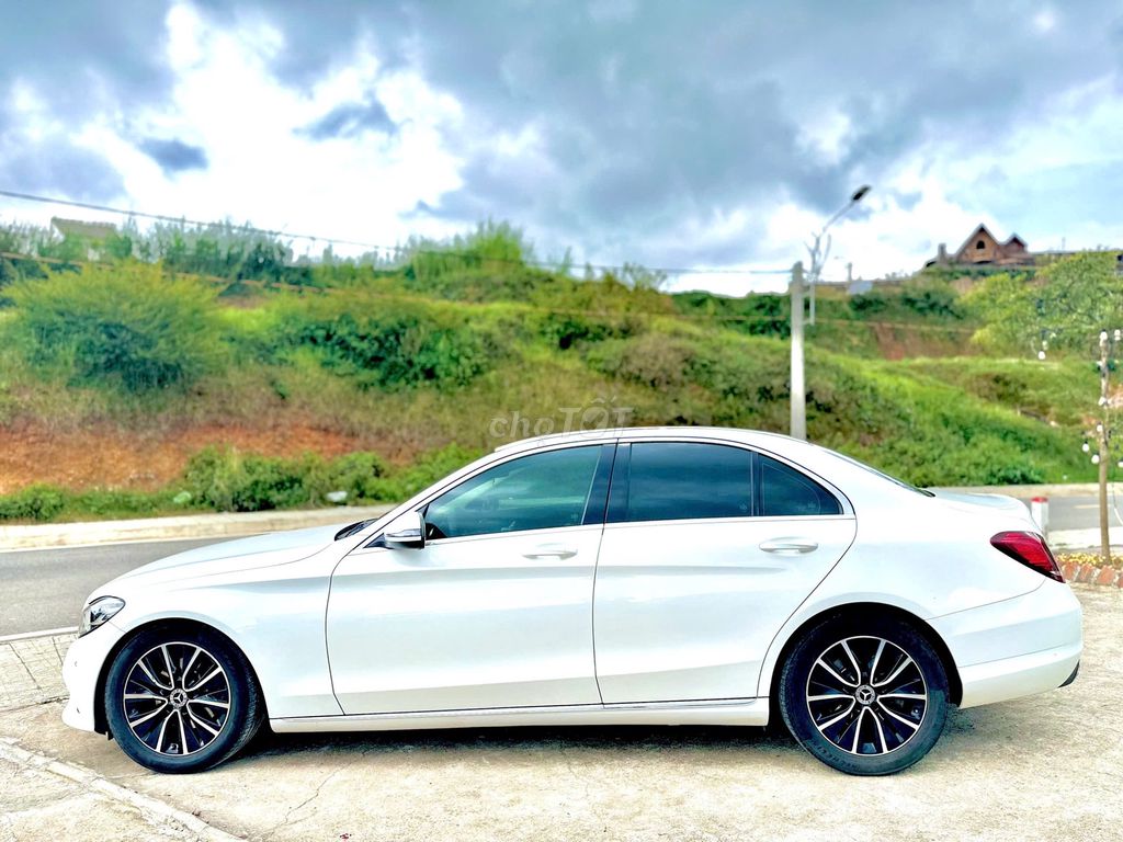 Mercedes Benz C Class 2019  - 61000 km. Mua bán Ô tô tại Thành phố Đà Lạt Lâm Đồng được đăng bởi Huy VF hình 7