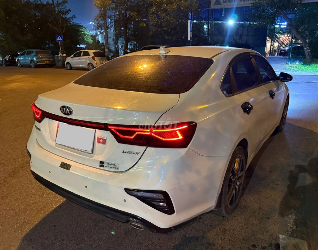 Kia Cerato 1.6 2020 odo 5v. Mua bán Ô tô tại Quận Long Biên Hà Nội được đăng bởi PHÚC LÂM  AUTO hình 3