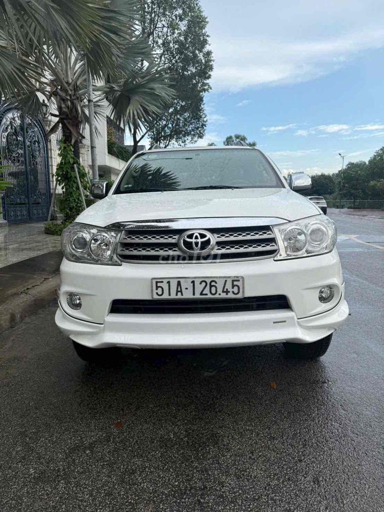 Toyota Fortuner trd 2 cầu 2011 2.7V - 43000 km. Mua bán Ô tô tại Huyện Tân Thạnh Long An được đăng bởi Dân Nguyễn công hình 5