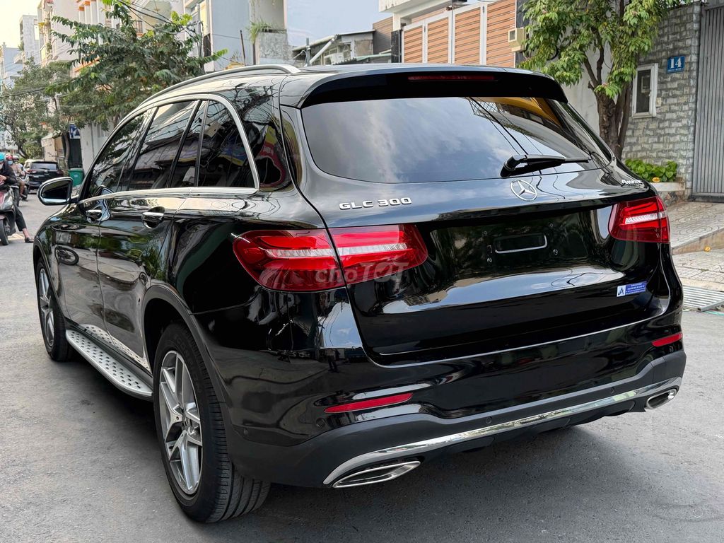 Mercedes-Benz GLC300 2019 Form mới Đen 78000 km. Mua bán Ô tô tại Quận 7 Tp Hồ Chí Minh được đăng bởi Thông Sport  hình 5