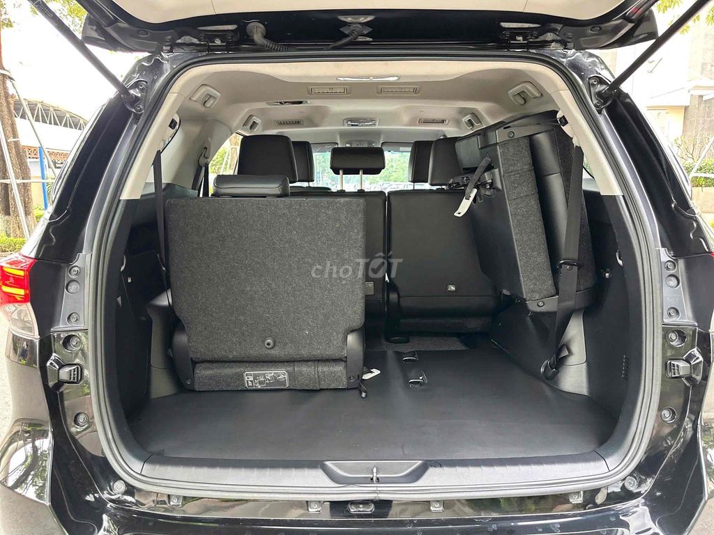Toyota Fortuner 2024 2.4L 4x2 sx 2024 màu đen. Mua bán Ô tô tại Quận Cầu Giấy Hà Nội được đăng bởi Cao Quý hình 18