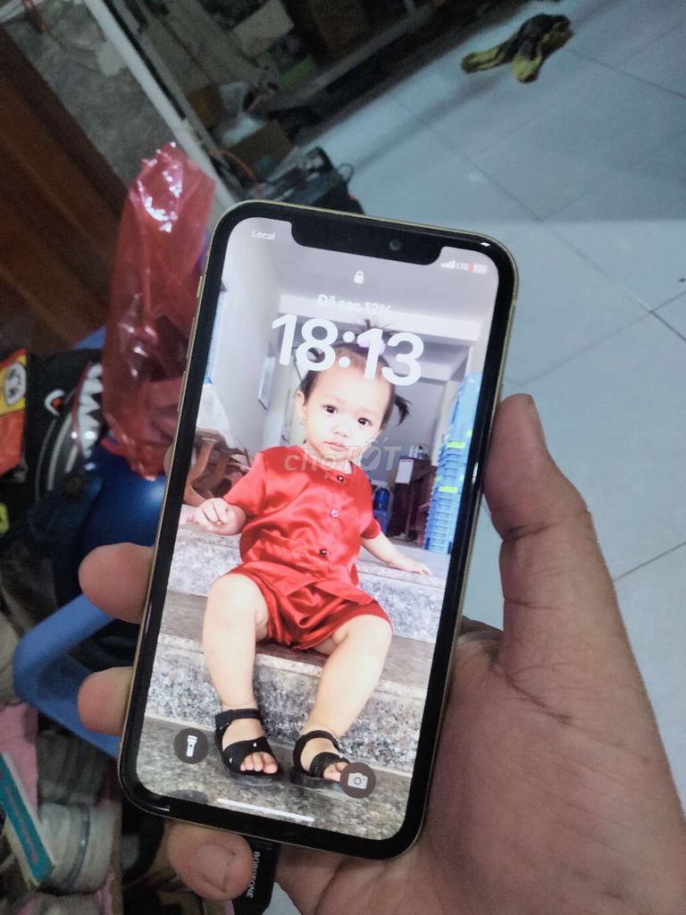 Apple iPhone 11 Vàng Đã sử dụng. Mua bán Điện thoại tại Quận Ninh Kiều Cần Thơ được đăng bởi  Thi mua bán chao đổi  hình 1