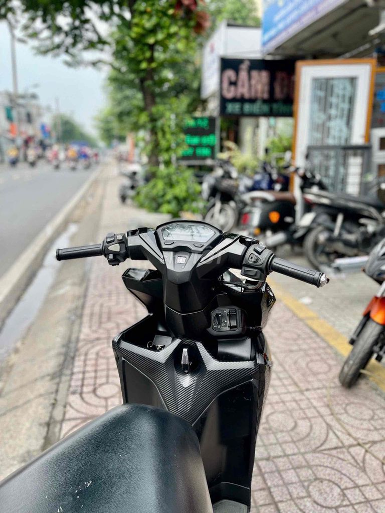 Vario 150 2018 sai màu cavet 9chủ BSTP, CÓ GÓP. Mua bán Xe máy tại Quận 8 Tp Hồ Chí Minh được đăng bởi Nguyễn Tấn Hùng hình 7