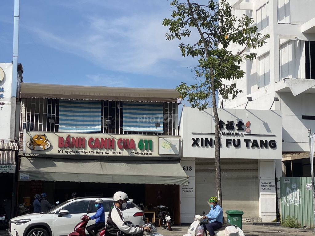 Cần sang nhượng lại mặt tiền nguyễn thị thập đối diện lottemart 5,5x18