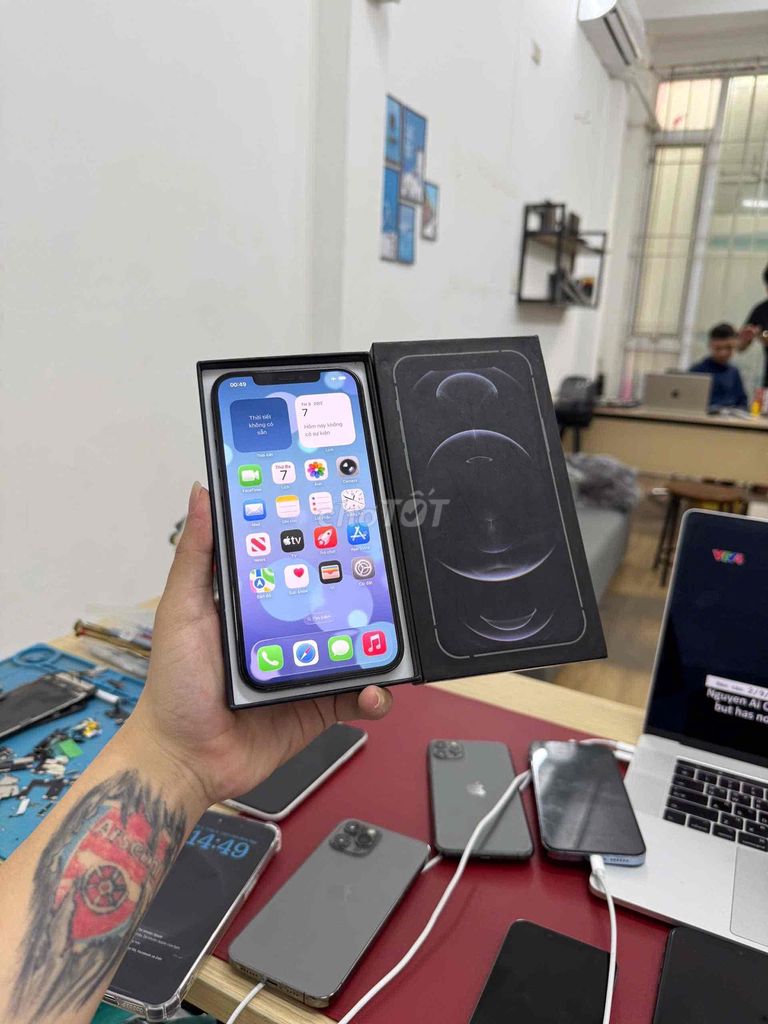 Apple iPhone 12 Pro Max 256GB Xám Like New 99%. Mua bán Điện thoại tại Quận Đống Đa Hà Nội được đăng bởi KT Hà Nội Mobile hình 1