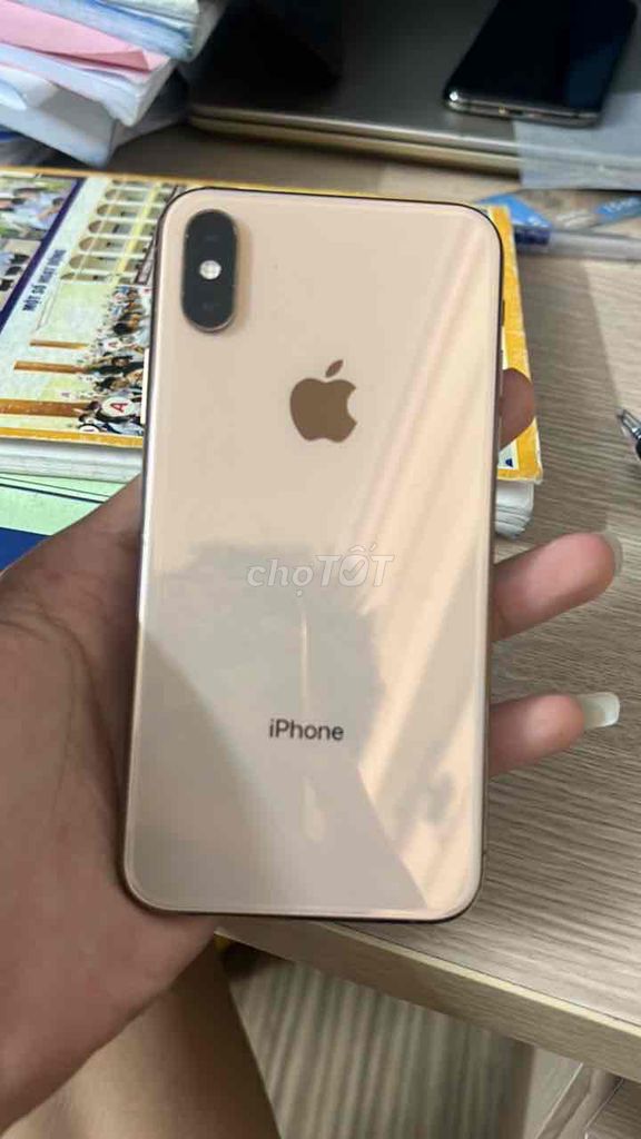 Apple iPhone XS 64GB Vàng Đã sử dụng. Mua bán Điện thoại tại Quận Hà Đông Hà Nội được đăng bởi Sam Dung Nguyen hình 1