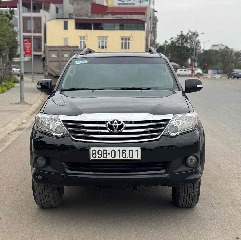 Toyota Fortuner 2015 2.7V 4x2 AT - 90000 km