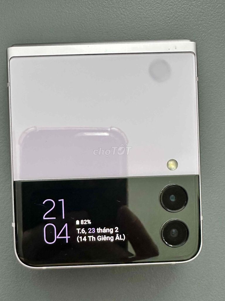 Màn hình ngoài vẫn xài được, khôbg vết xước. Mua bán Điện thoại tại Quận 7 Tp Hồ Chí Minh được đăng bởi Lynk hình 1