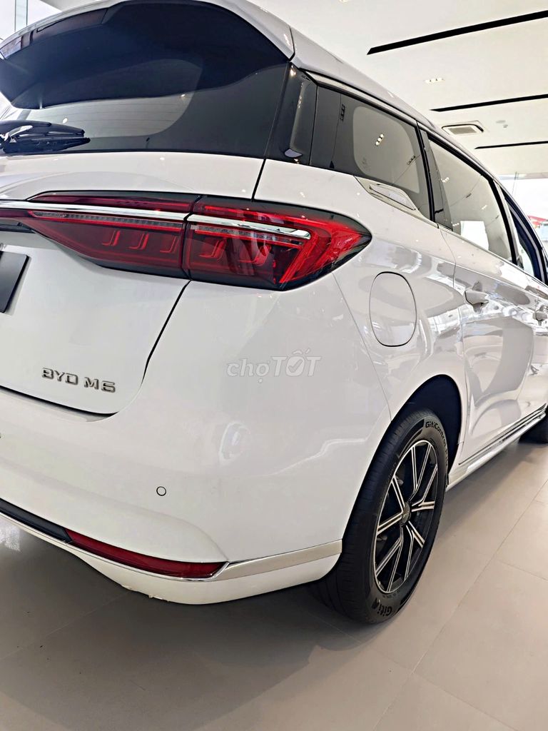 BYD M6 ( CỰC PHẨM TRONG PHÂN KHÚC 7XX). Mua bán Ô tô tại Quận 12 Tp Hồ Chí Minh được đăng bởi Quốc Bình B.Y.D hình 5