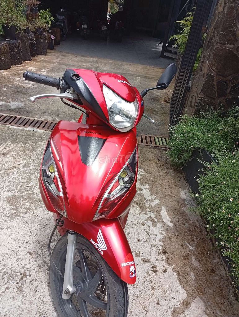 Vision 2014 xe đẹp sơn zin máy zin bstp đep 56655. Mua bán Xe máy tại Thành phố Đà Lạt Lâm Đồng được đăng bởi Lê Dũng  hình 6