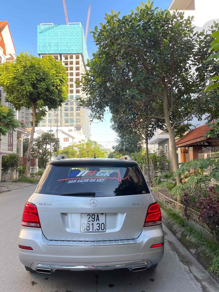 bán mẹc GLK 250/4matic.máy 2.0 zin 100%. Mua bán Ô tô tại Huyện An Dương Hải Phòng được đăng bởi Kiên hình 4