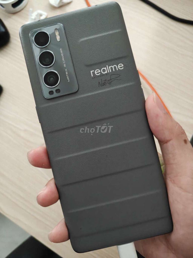 Realme GT Explorer Master 5G Xám. Mua bán Điện thoại tại Quận Sơn Trà Đà Nẵng được đăng bởi Trần Anh Tuấn  hình 1