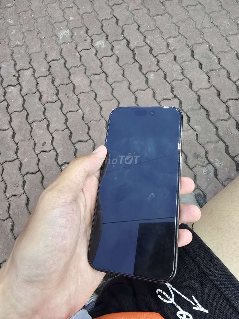 Apple iPhone 15 Pro 128GB Đen Nguyên zin. Mua bán Điện thoại tại Quận Hai Bà Trưng Hà Nội được đăng bởi Dương Hải Đăng hình 1