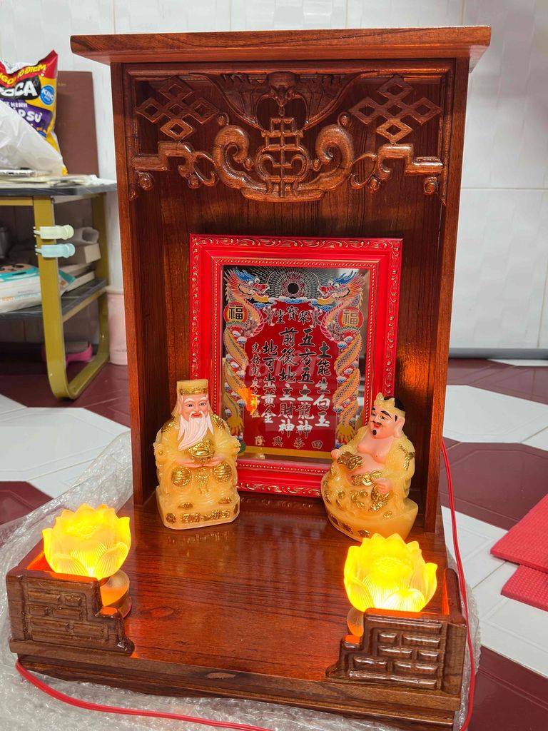 tủ thờ ông địa. Mua bán Tủ, kệ gia đình tại Quận Tân Bình Tp Hồ Chí Minh được đăng bởi Trương Công Hậu hình 1