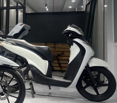 Honda SH 2010 Ý màu Trắng