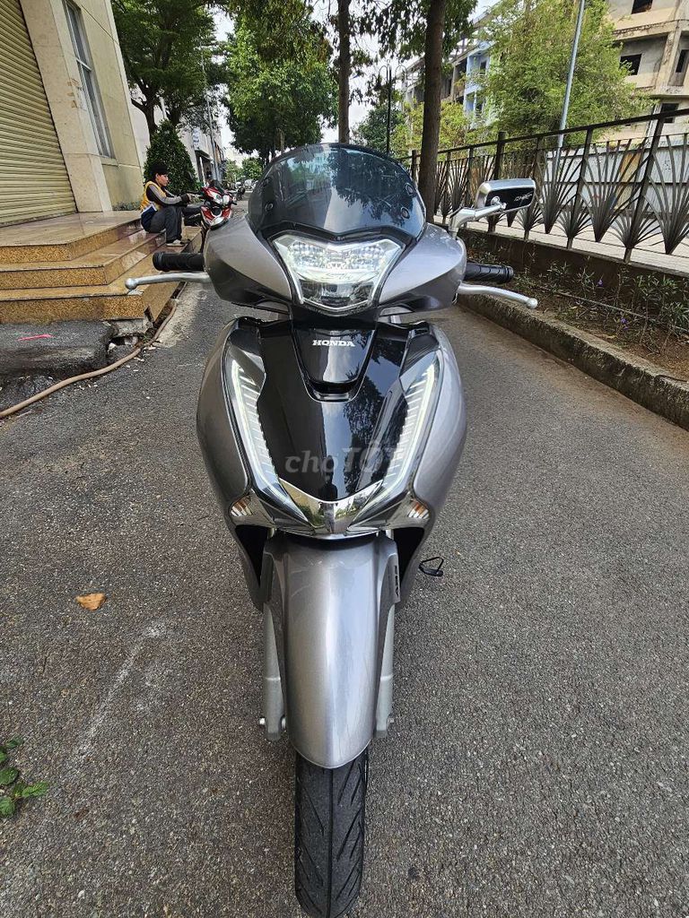 Honda SH Серебристый 2019 ABS