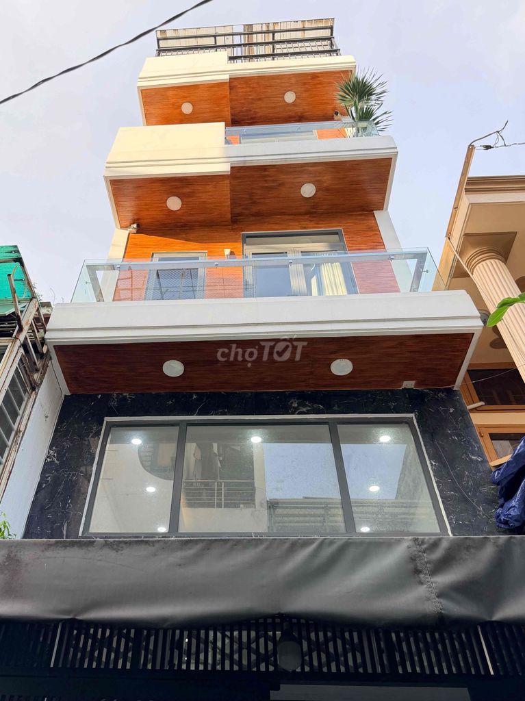 Nhà  Hẻm 12M💎 Dương Quảng Hàm P5 💎Diện tích:4x16m 💎3 Lầu_5PN_5WC