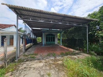 Bán đất tặng nhà cấp 4 3 phòng ngủ 890 triệu gần cầu vượt Củ Chi