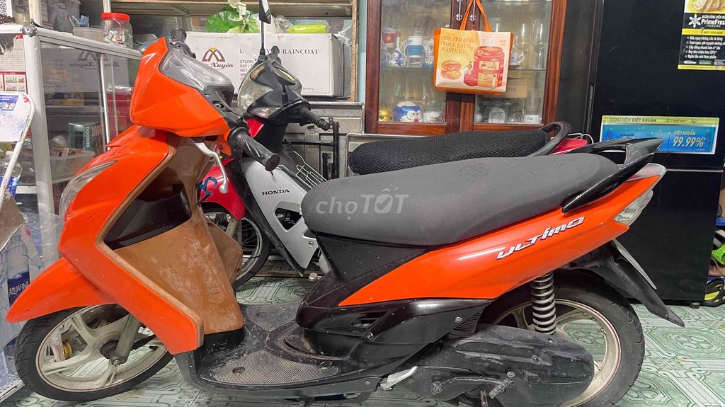 Yamaha Ultimo Cam Xe tay ga