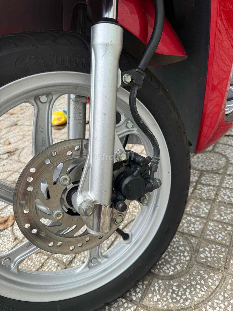 Visionfi màu đỏ bsđnai xe đẹp máy êm zin chạy manh. Mua bán Xe máy tại Thành phố Biên Hòa Đồng Nai được đăng bởi Phú Lê hình 6