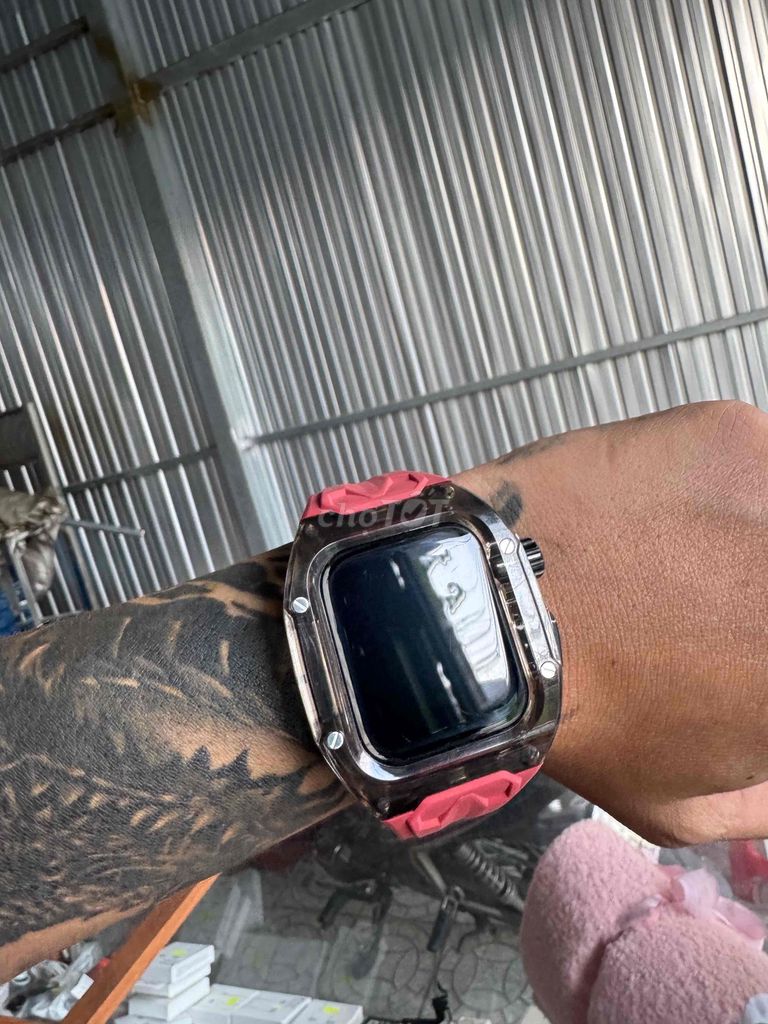 Apple Watch SE 44mm Hồng. Mua bán Thiết bị đeo thông minh tại Quận Ô Môn Cần Thơ được đăng bởi Le Huy hình 1