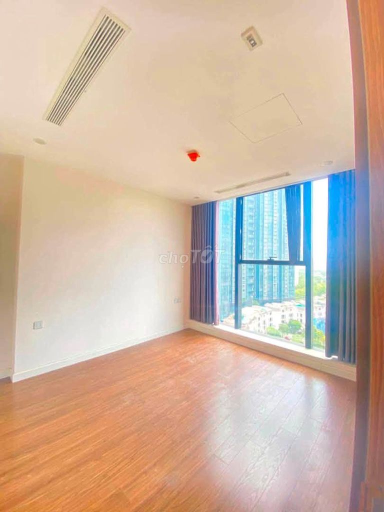 Квартира с 3 спальнями в Sunshine City - Вид на фонтан