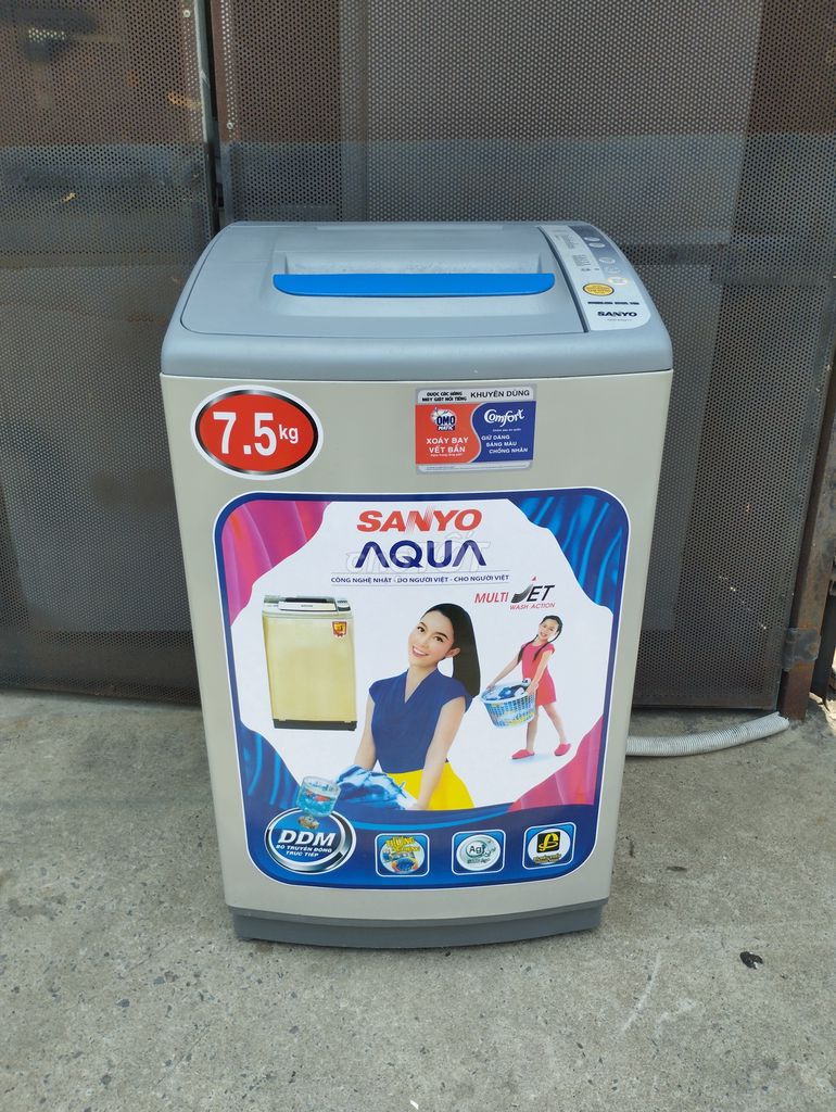 Máy giặt Sanyo 7.5 kg tiết kiệm điện