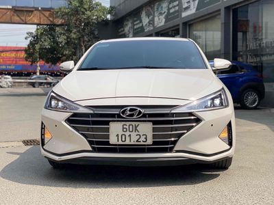 Hyundai Elantra 2.0 đặc biệt 2022 màu trắng 1 chủ