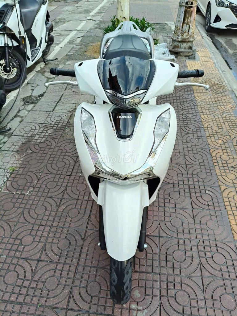 SH 125 đời 2024. Mua bán Xe máy tại Thành phố Cẩm Phả Quảng Ninh được đăng bởi Việt Thắng hình 3