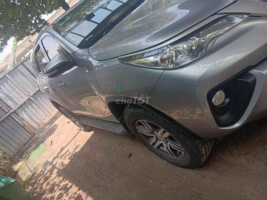 Toyota Fortuner 2017 2.4G 4x2 - 150000 km. Mua bán Ô tô tại Thành phố Dĩ An Bình Dương được đăng bởi Phạm Đông hình 9