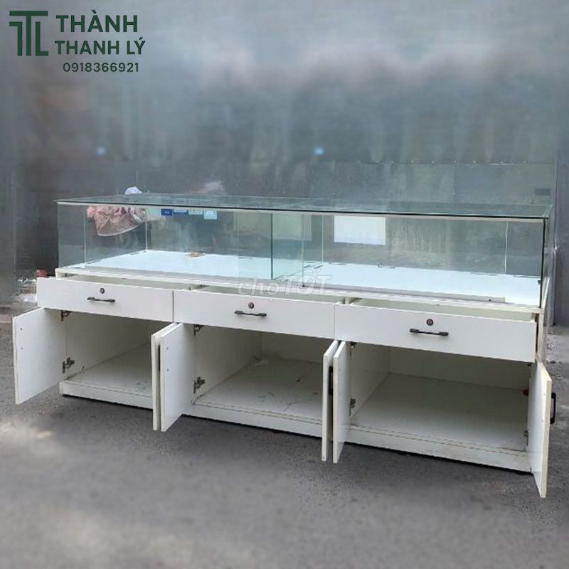 Tủ Trưng Bày MDF Trắng 2m4 Mới 90%. Mua bán Tủ, kệ gia đình tại Quận Bình Thạnh Tp Hồ Chí Minh được đăng bởi Thành Thanh Lý  hình 1