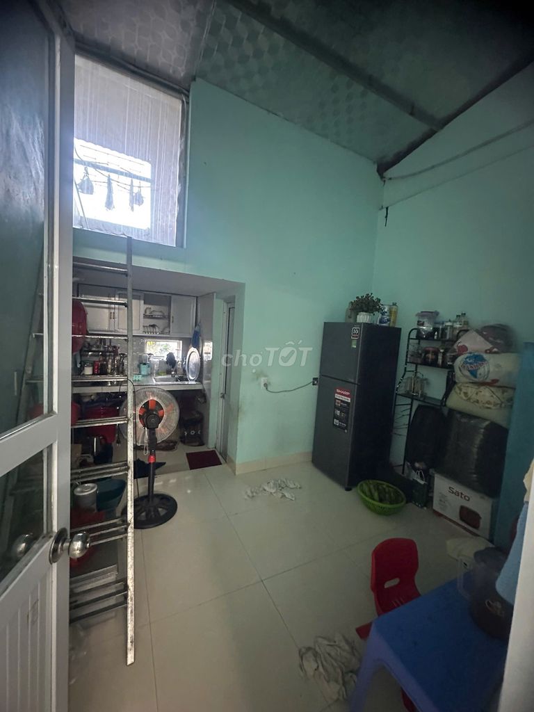 Đầu tháng 10 cho thuê nhà cấp 4 dt 40m2