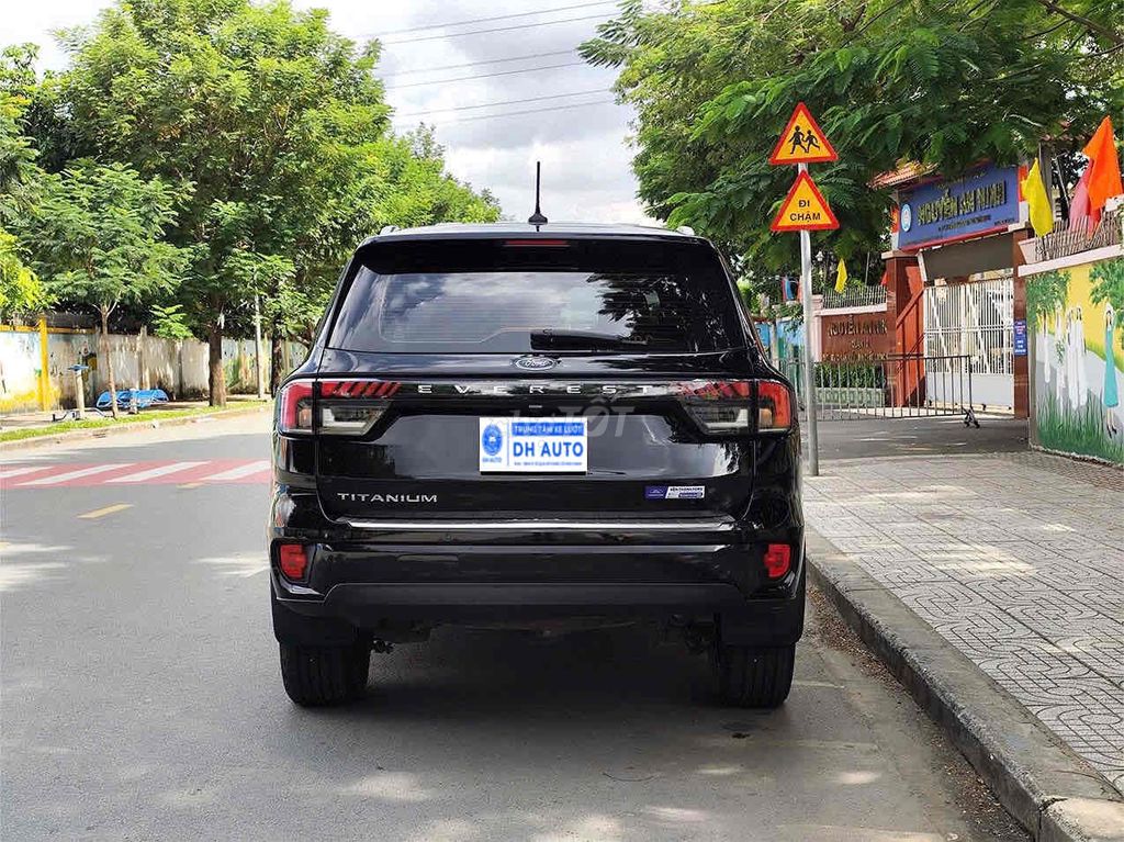 SIÊU LƯỚT 28.000 KM - CHẤT XE ĐẸP 1 CHỦ KHÔNG LỖI💯. Mua bán Ô tô tại Quận Gò Vấp Tp Hồ Chí Minh được đăng bởi DH AUTO FORD CHUYÊN XE FORD LƯỚT CHẤT LƯỢNG CAO hình 4