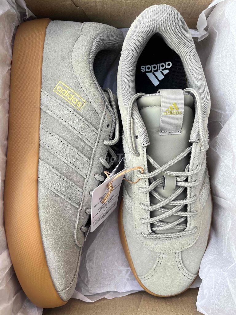 Giày thể thao Adidas chính hãng size 42,5 vs 43. Mua bán Giày dép tại Huyện Hàm Thuận Nam Bình Thuận được đăng bởi nguyen hai hình 1