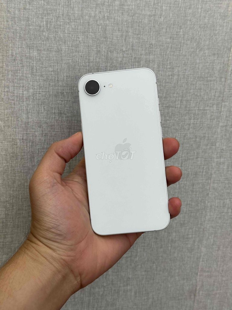 16E 128GB VN Pin 98 chip A18 BH 6/2026 imei 938388. Mua bán Điện thoại tại Quận Ninh Kiều Cần Thơ được đăng bởi Quý Mobile Cần thơ hình 1