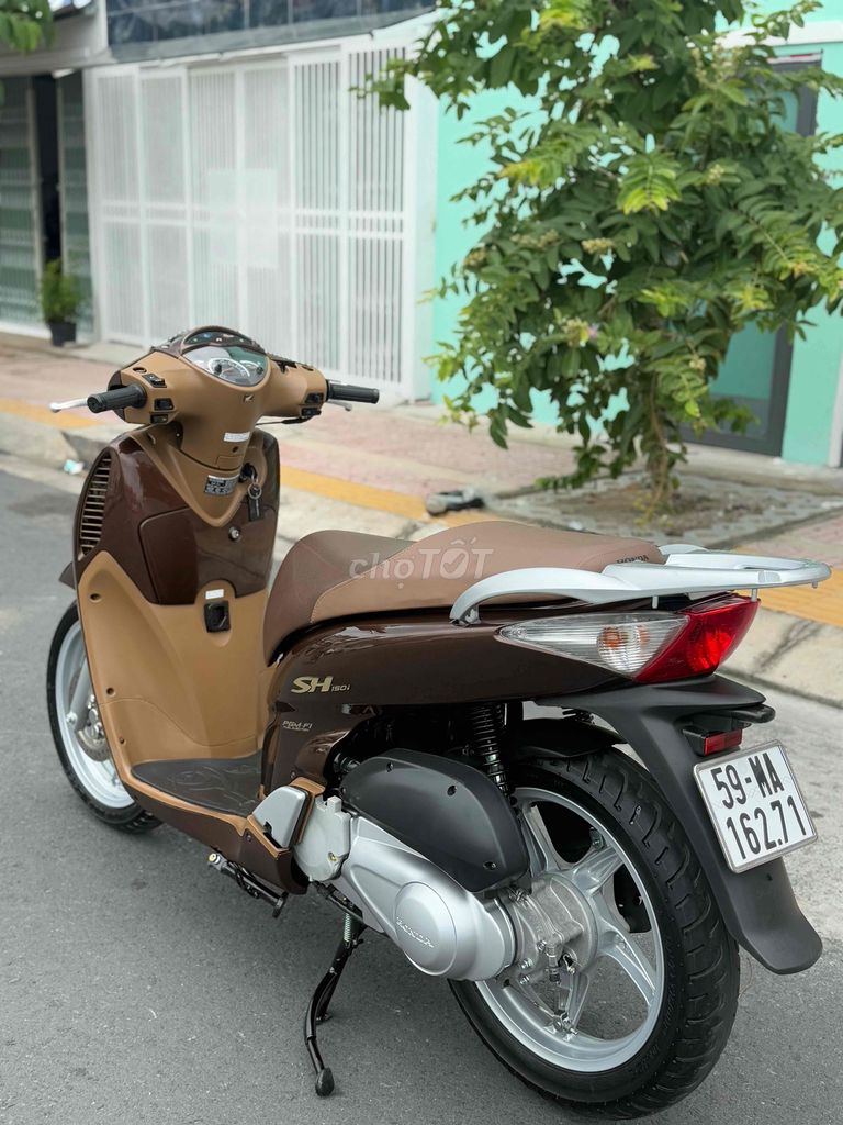 sh150 nhập ý 2008 xe bstp chính chủ. Mua bán Xe máy tại Quận 11 Tp Hồ Chí Minh được đăng bởi Phú Hào SH nhập ý shvn các dòng xe phổ thông  hình 5