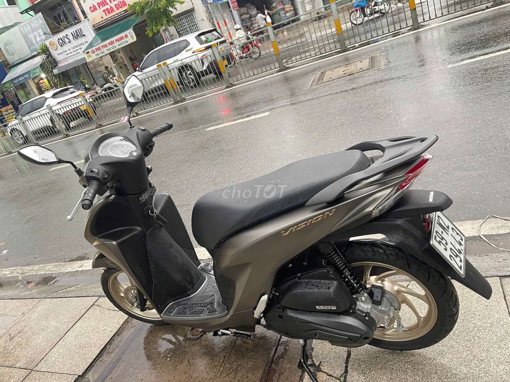 Honda Vision 2026 коричневый