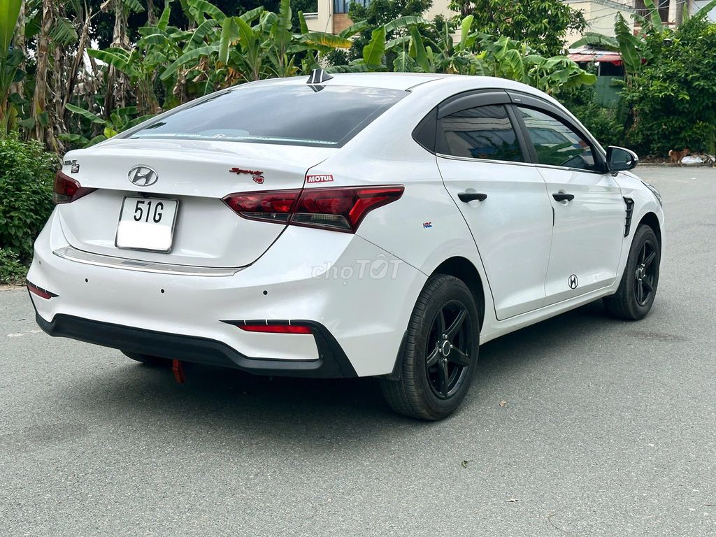 Hyundai Accent 2019 số sàn, màu trắng full đồ chơi. Mua bán Ô tô tại Quận Gò Vấp Tp Hồ Chí Minh được đăng bởi Việt 8080 hình 2