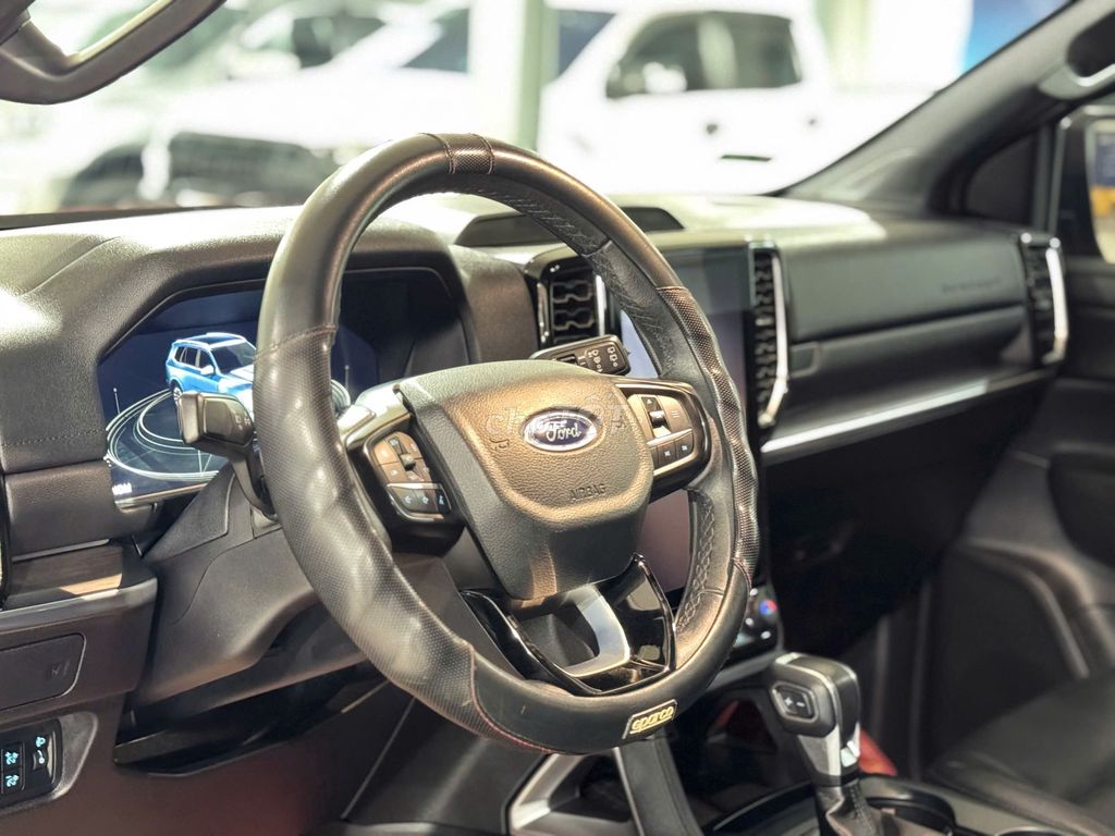 FORD EVEREST TITANIUM 1 CẦU 2023 - 51000 km. Mua bán Ô tô tại Quận 3 Tp Hồ Chí Minh được đăng bởi  Sài Gòn Ford Used Car hình 10