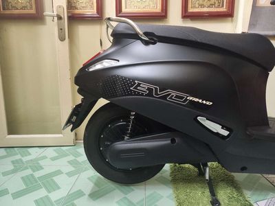 Vinfast Evo Grand 2026 đen 4000km